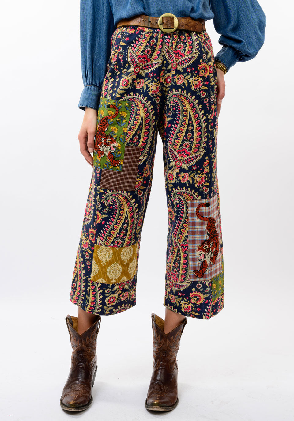 Tiger Patch Barrel Pant