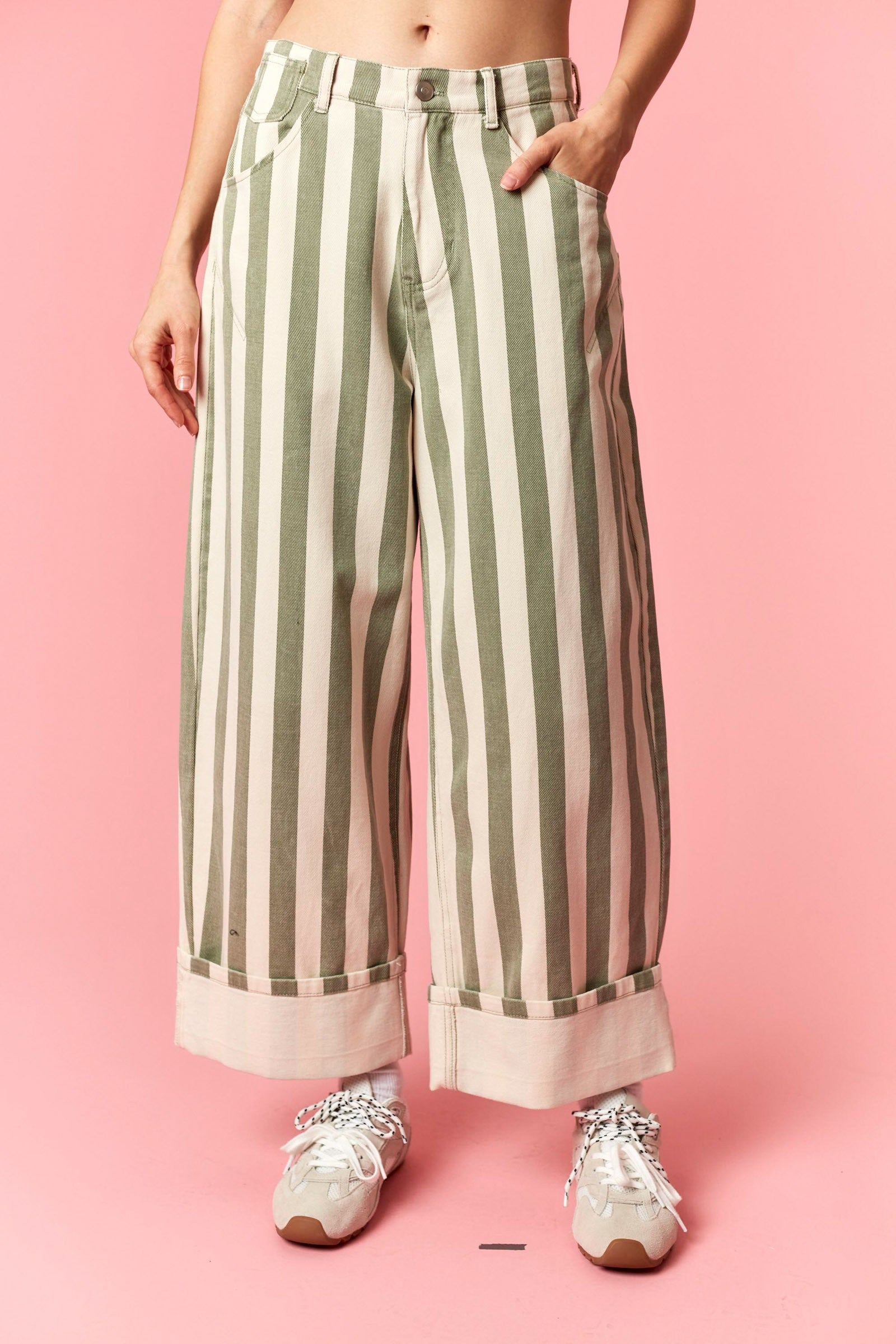 Sage Stripe Rolled Up Barrel Printed Jeans