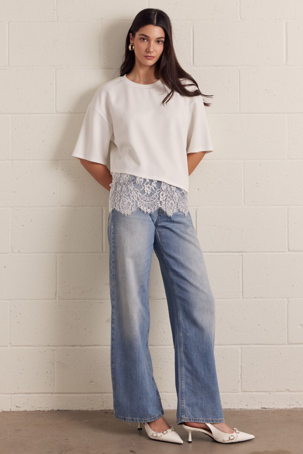 White Solid short sleeve knit top featuring scallop lace hem detail
