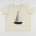 SAILBOAT APPLIQUE CONFETTI RAW EDGE TEE